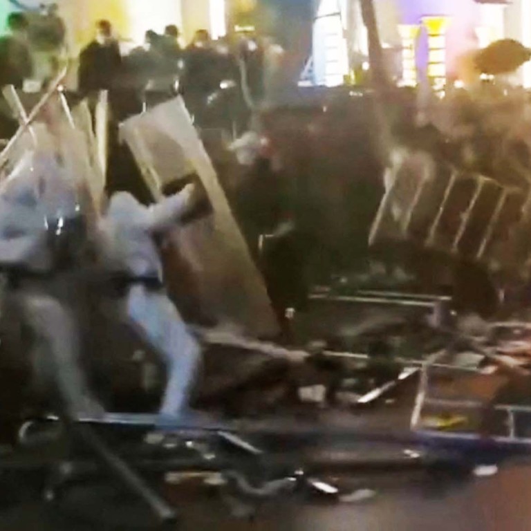 iPhone 14 delays expected after days of violent protests at Foxconn Zhengzhou factory